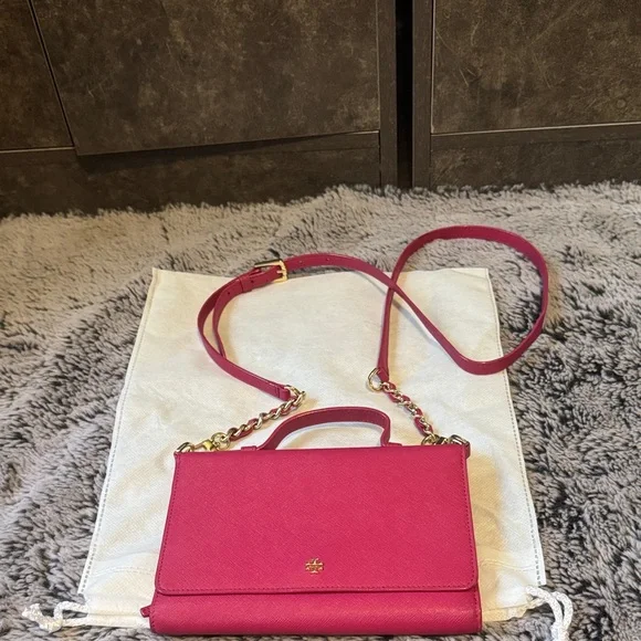 Tory Burch Pink (Fuchsia) Top-Handle Satchel/Crossbody bag with Gold Logo - Picture 10 of 12